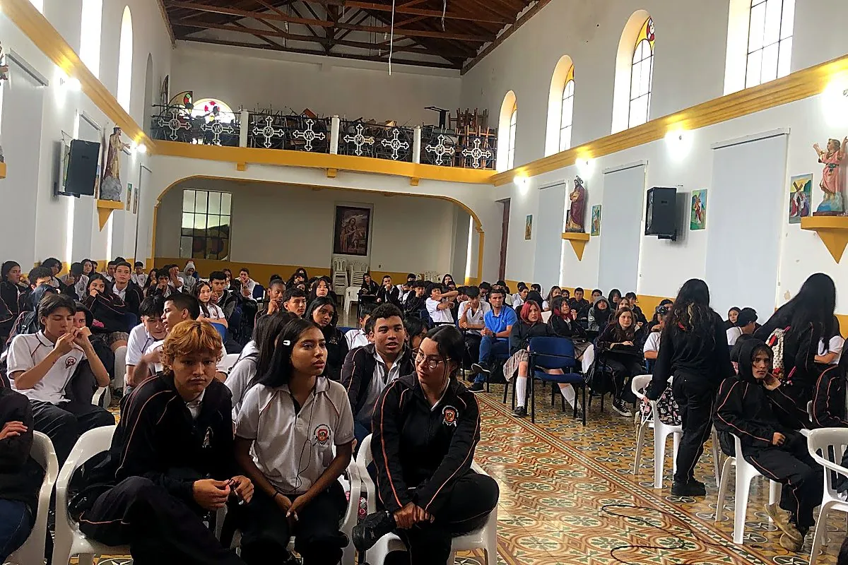 Foros por el éxito juvenil en Medellín